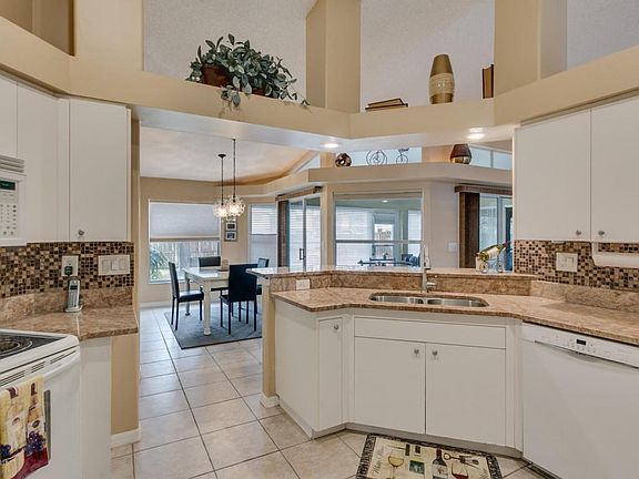 13_604SheridanWoodsDr-32_mls