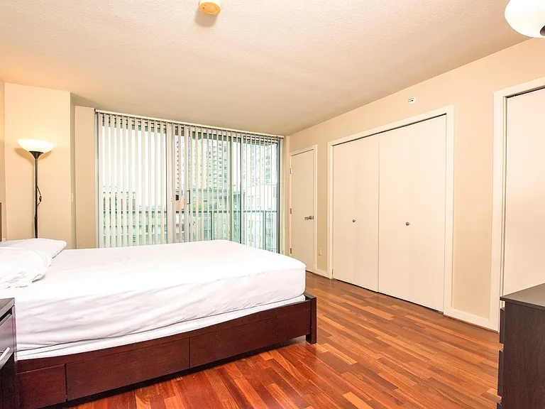 1100 106th Ave NE #604 — Photo 11