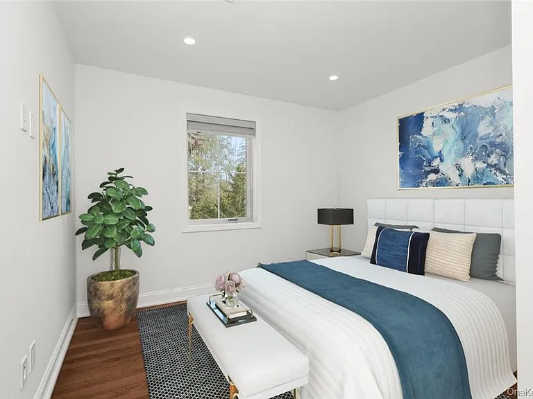 517 Walnut St #B — Photo 13