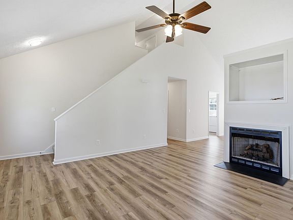 4th image of 104 Creekview Dr
