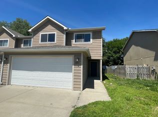 2606 Deerfield Blvd, Junction City, KS 66441