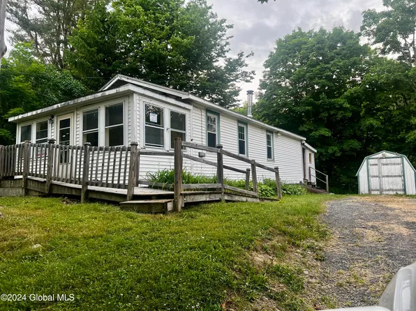 1717 Thacher Pk Road, East Berne, NY 12059