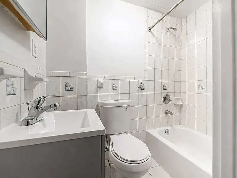 227 Thomas S Boyland St #4 — Photo 9
