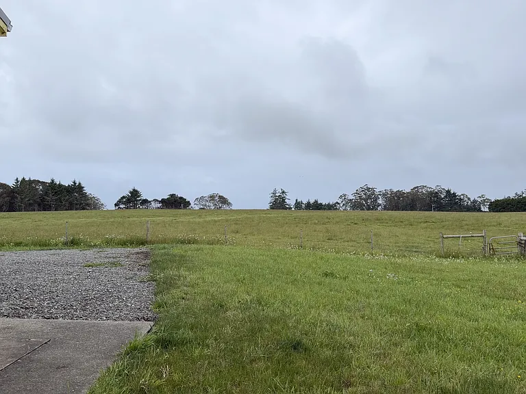 2421 Table Bluff Rd — Photo 9