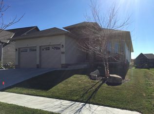 9029 Medinah Dr, Lincoln, NE 68526