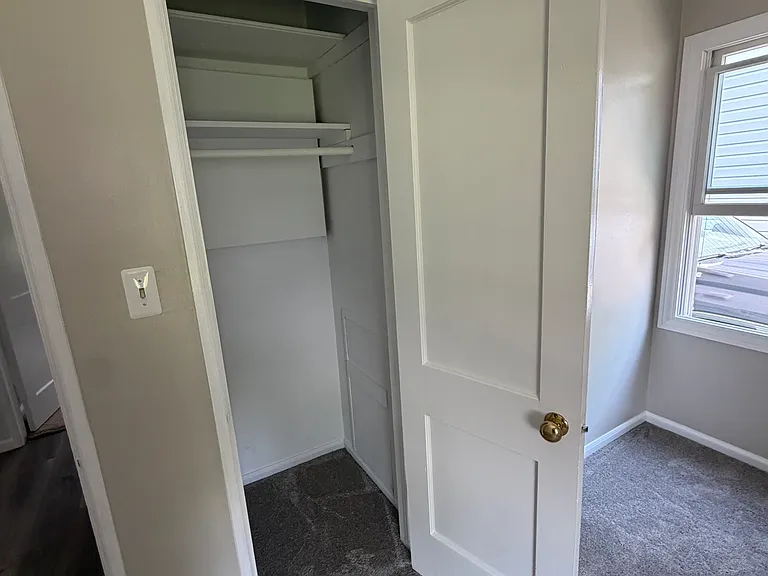 24087 Lehigh St — Photo 13