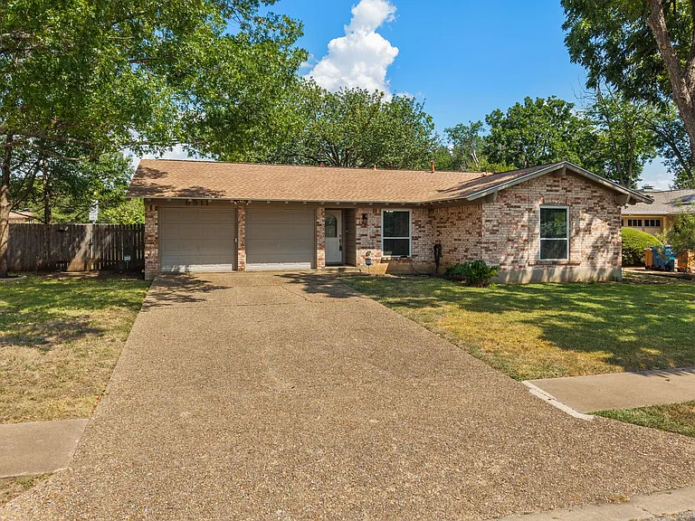 8511 Daleview Dr — Photo 3