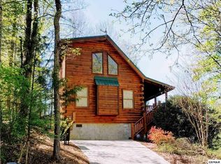 1712 Pulaski Ln, Sevierville, TN 37862