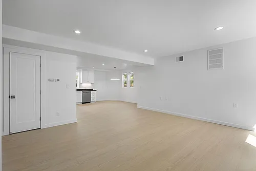 1533 Lafayette St #A Photo 1