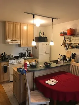 Rented by R New York | media 17