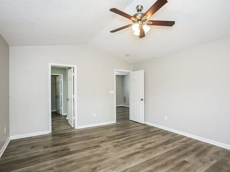 15341 Ten Point Dr — Photo 9