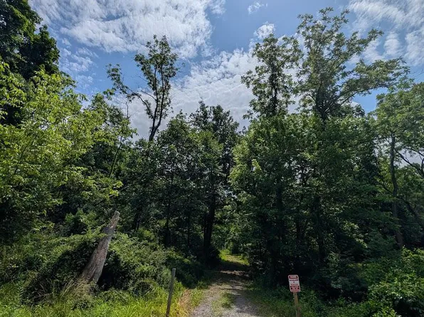 652 Moores Mountain Rd, Mechanicsburg, PA 17055