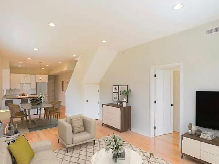 1326 N 5th St #6 — Photo 10