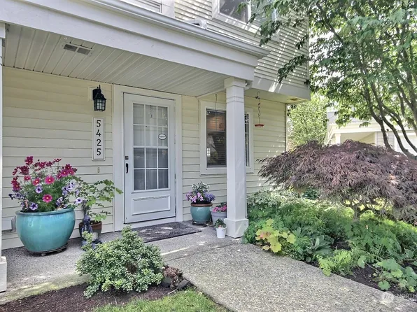5425 S 237th Place #13-4, Kent, WA 98032