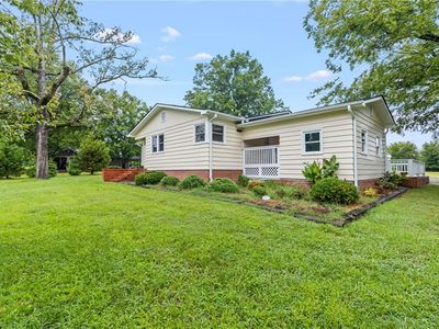 7075 Midway School Rd, Thomasville, NC, 27360