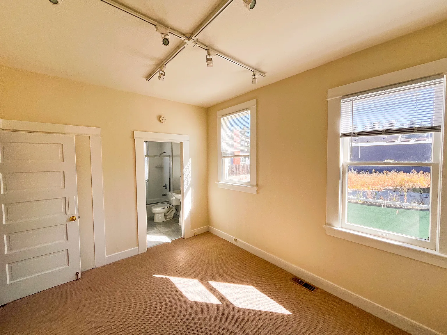 1 bed, 750 sqft, $2,550 — Photo 4