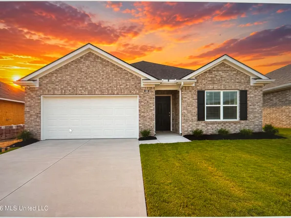 36 W Wolf Ln, Byhalia, MS 38611