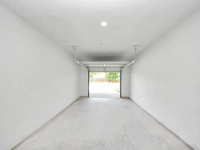 2608 Campbell St #A — Photo 38
