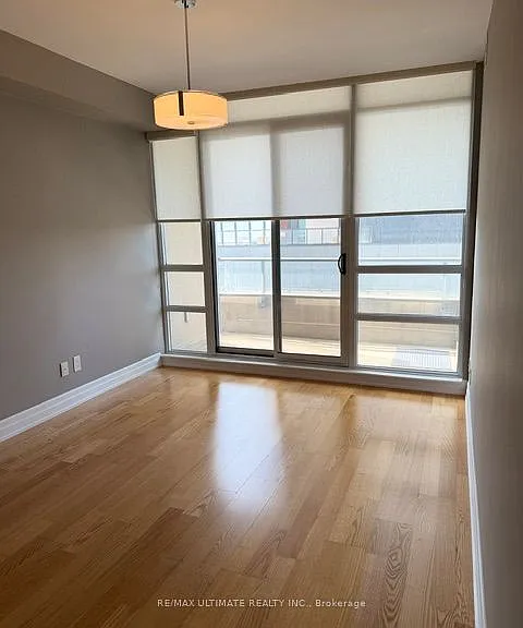 500 Saint Clair Ave W #605 — Photo 8