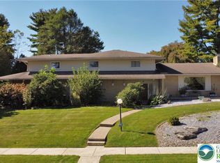 1048 N 27th St, Allentown, PA 18104