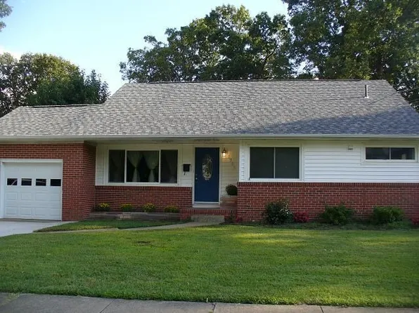 1705 Johnstons Rd, Norfolk, VA 23518