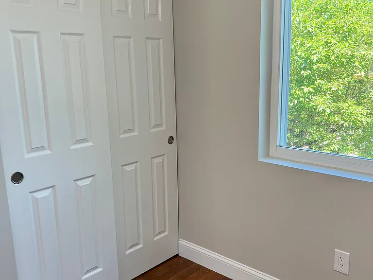 Woodbridge Ln — Photo 10