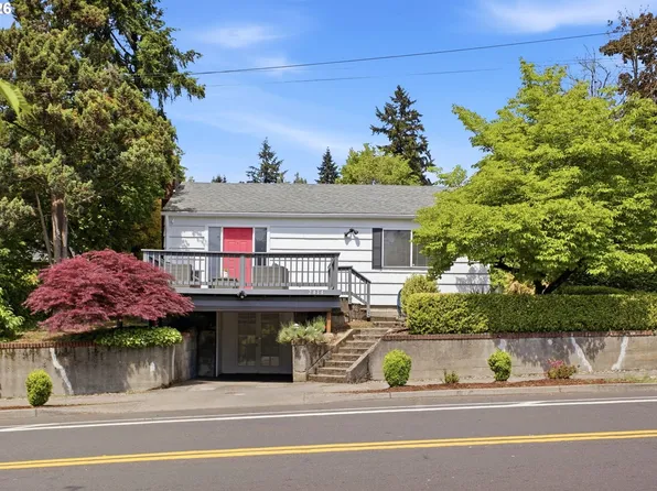 2414 E McLoughlin Blvd, Vancouver, WA 98661
