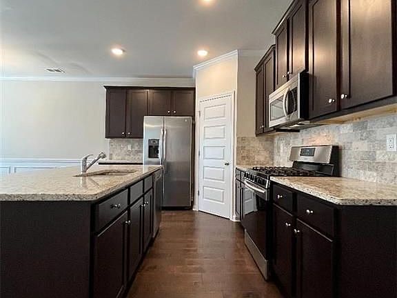 3rd image of 2992 Cherry Laurel Ln