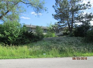 1921 Colby Ln, Loves Park, IL 61111