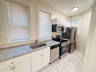1721 Commonwealth Ave #2