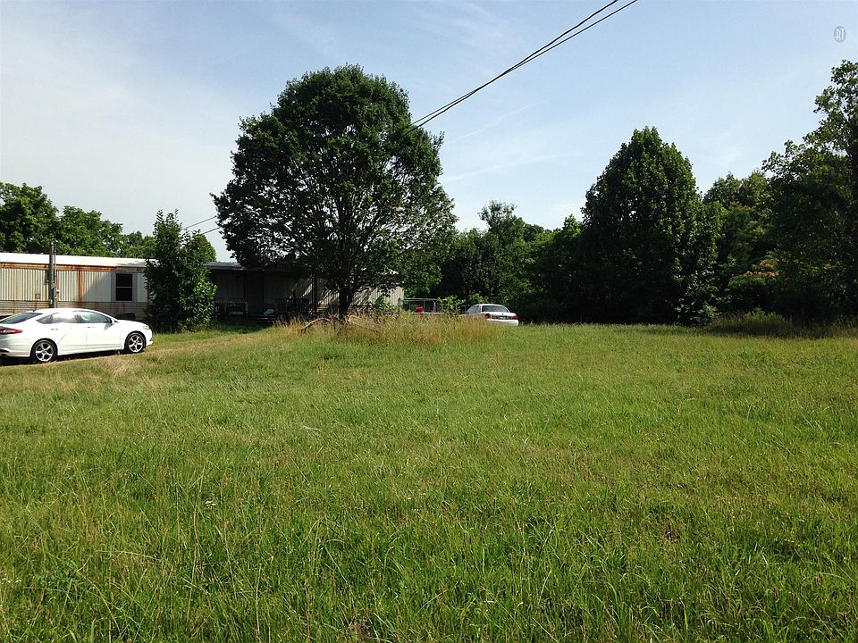 2nd image of 2235 Valley View Rd