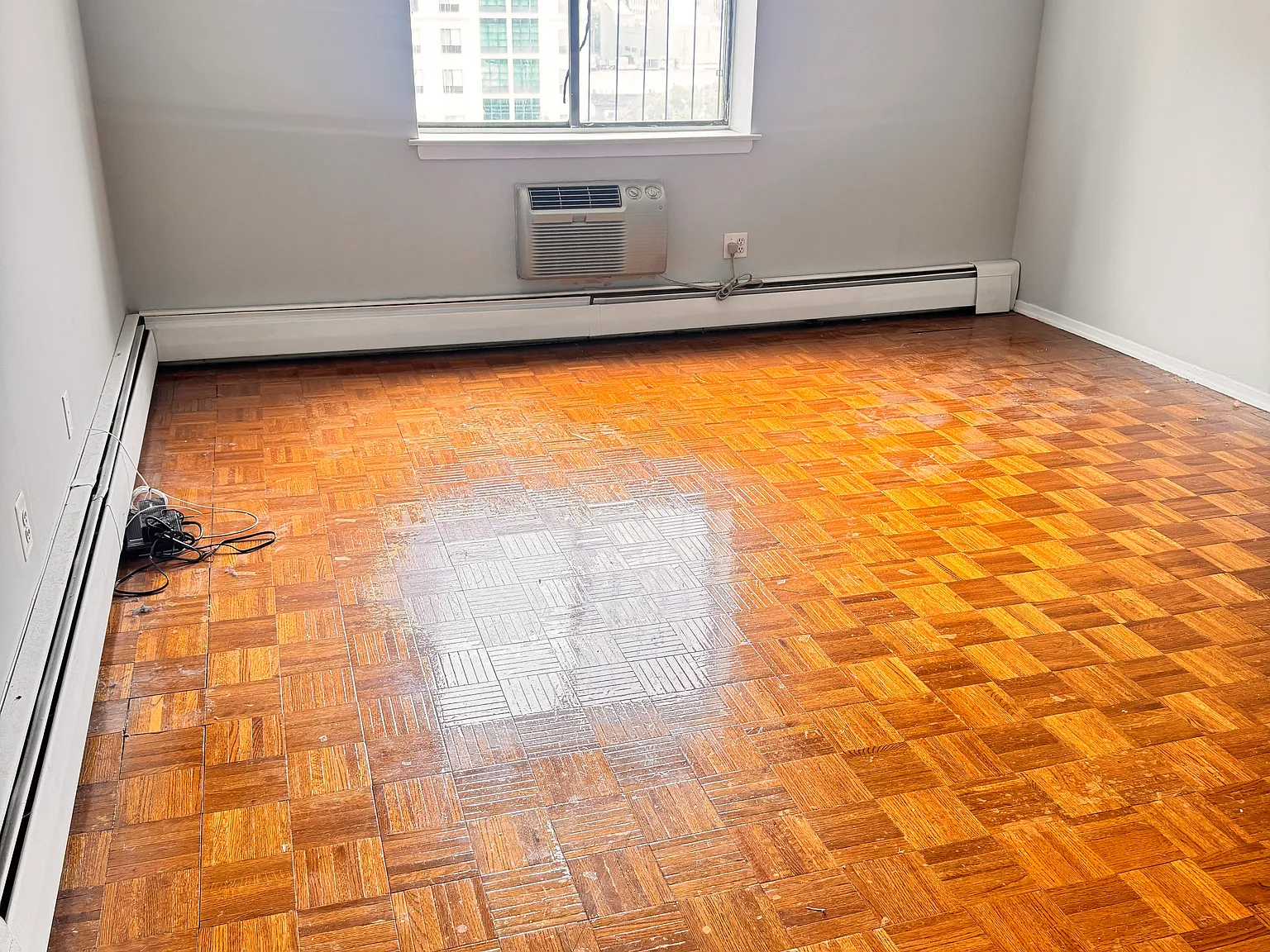 Studio, 580 sqft, $2,150 — Photo 2