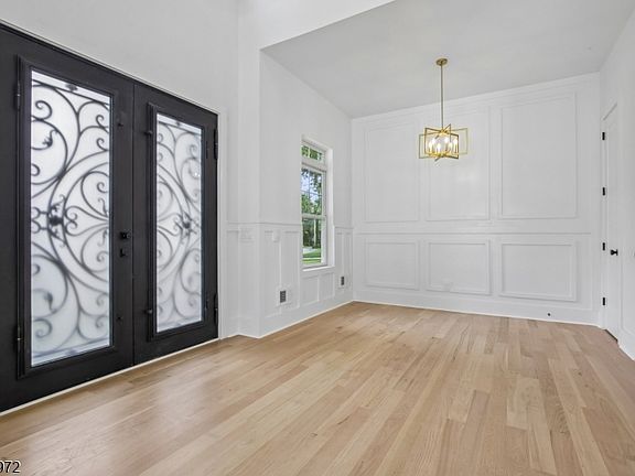 2nd image of 43 Crescent Dr