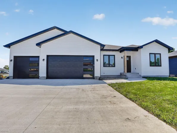 524 Sands Ave, Janesville, IA 50647