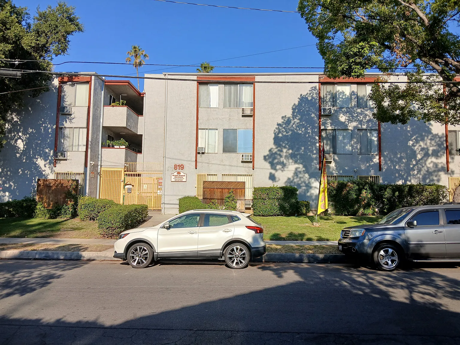 Wright Avenue Apartments — Photo 4