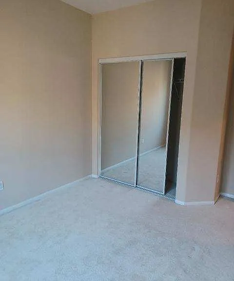 1497 Amsterdam Ct — Photo 12