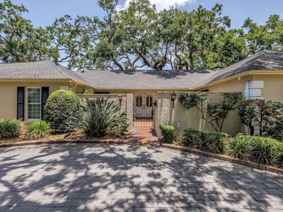 8229 22nd Ave N, Saint Petersburg, FL, 33710