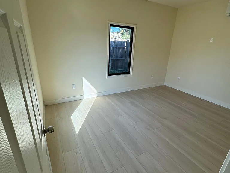 13347 Garber St — Photo 7