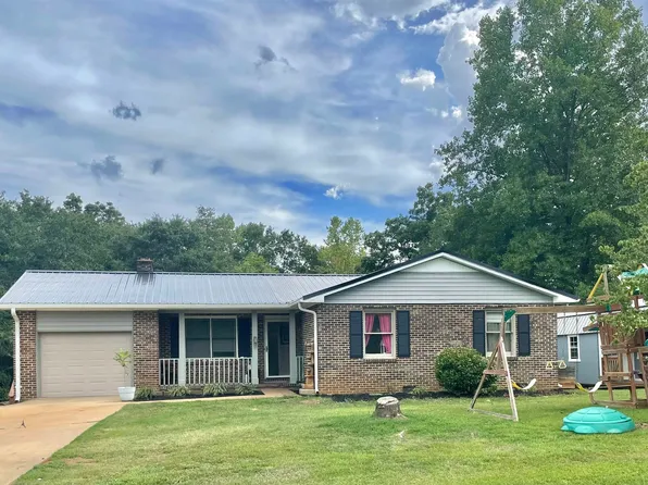 171 Squaw Valley Rd, Blacksburg, SC 29702