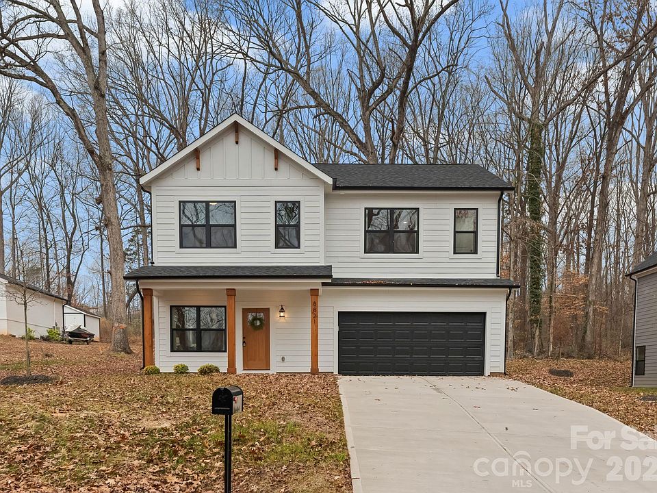 1st image of 8821 Dogwood Dr