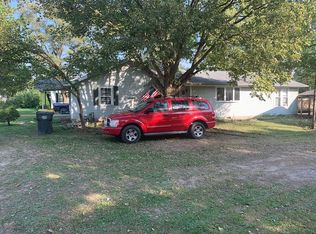 71 W Oak St, Orestes, IN 46063