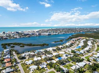 5888 Driftwood Pl, Sarasota, FL 34231