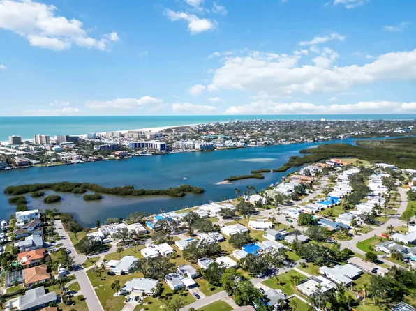 5888 Driftwood Pl, Sarasota, FL 34231