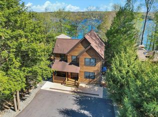 18 Glen Rd, Lake Ariel, PA 18436