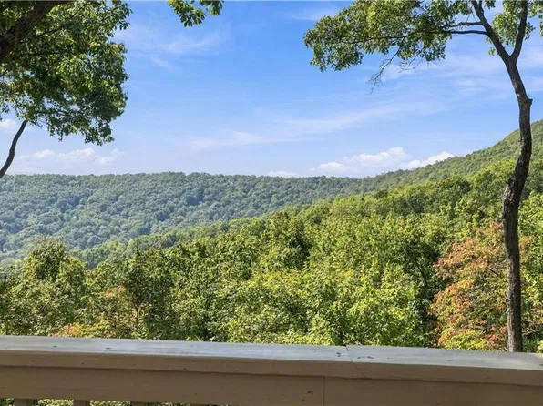 883 Columbine Dr, Big Canoe, GA 30143