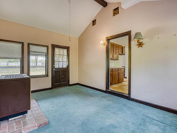 3rd image of 95 Gilcreast Road