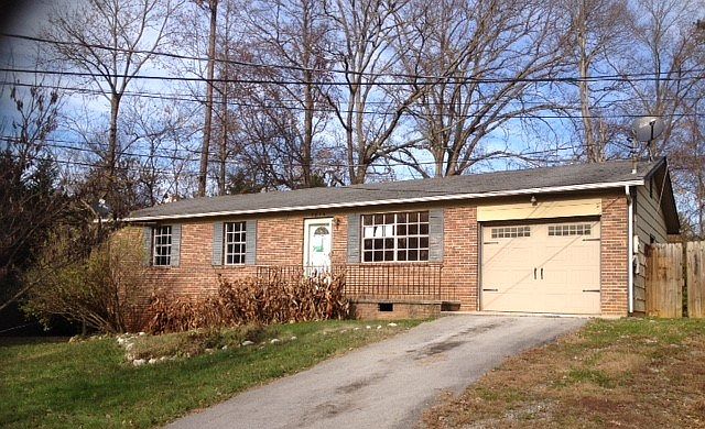 1st image of 5616 Karen Dr
