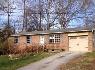 5616 Karen Dr, Knoxville, TN 37918