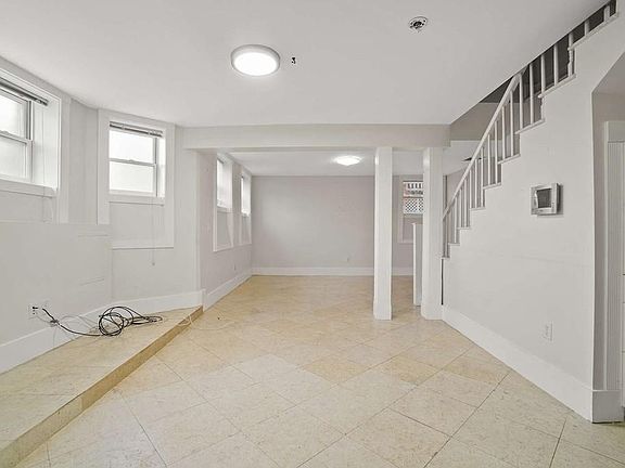 5th image of 28 Babcock St #B