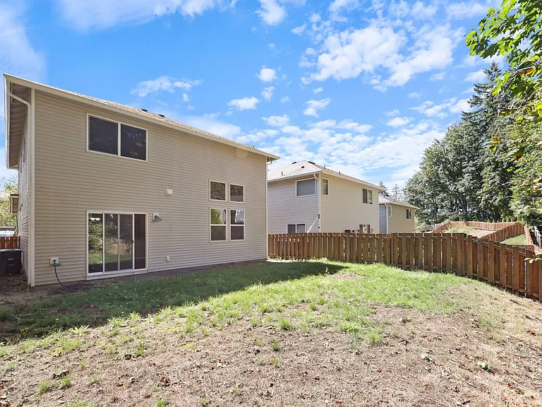 1094 Ebbets Dr SW — Photo 33